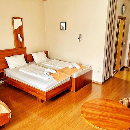 Hotel Alkotmany Vendeghaz Sárvár Exteriér fotografie