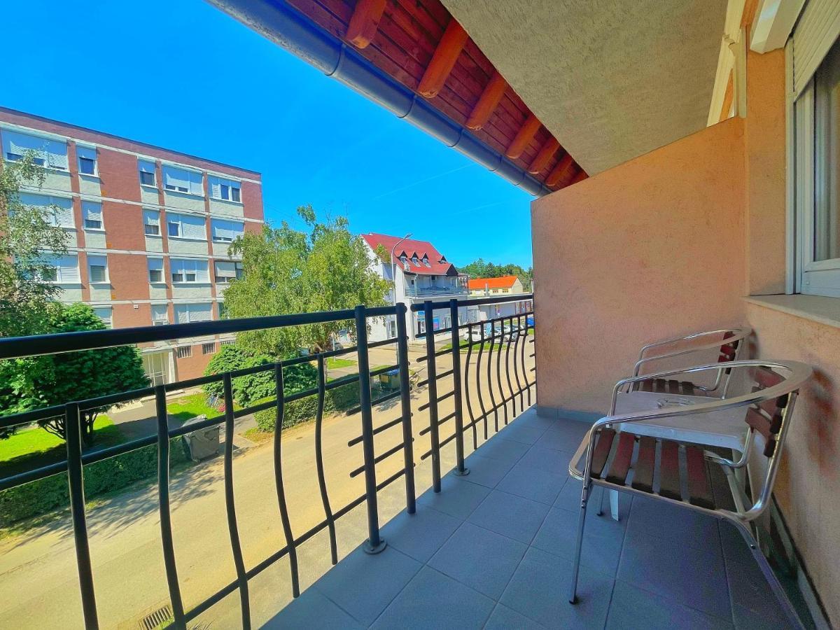 Hotel Alkotmany Vendeghaz Sárvár Exteriér fotografie